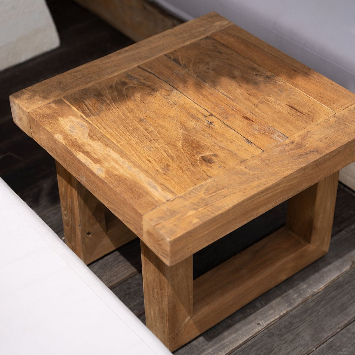 Tavolino in teak recuperato - Naturale