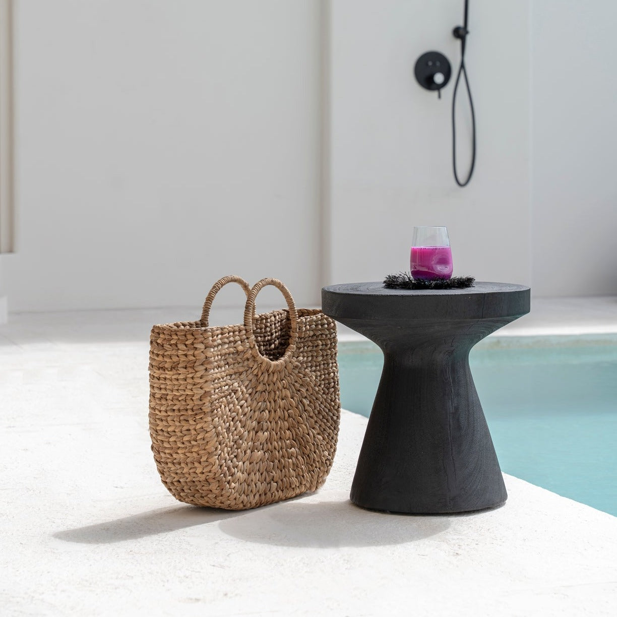 The GRAVITY Side Table - Black