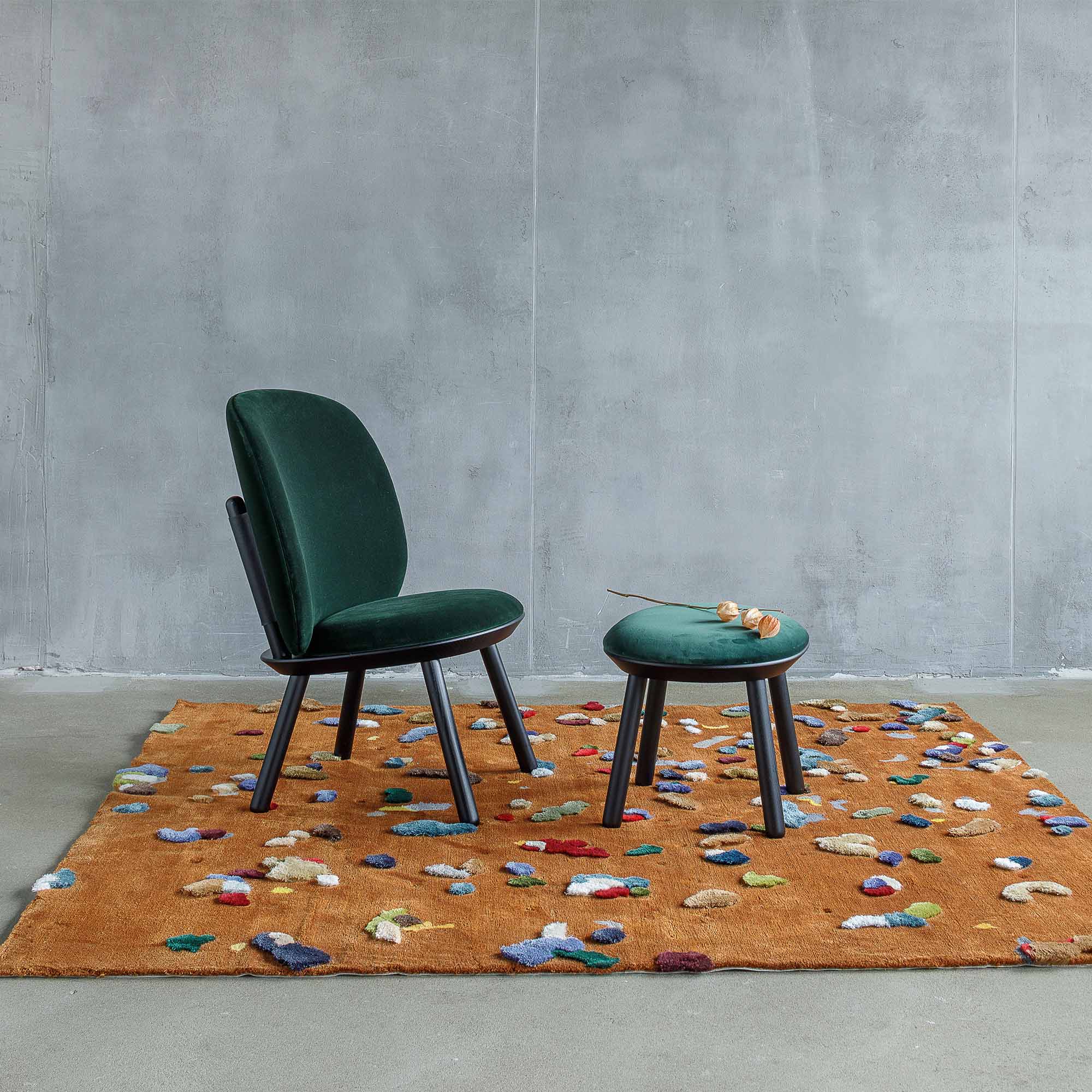 NAIVE Ottoman Interior