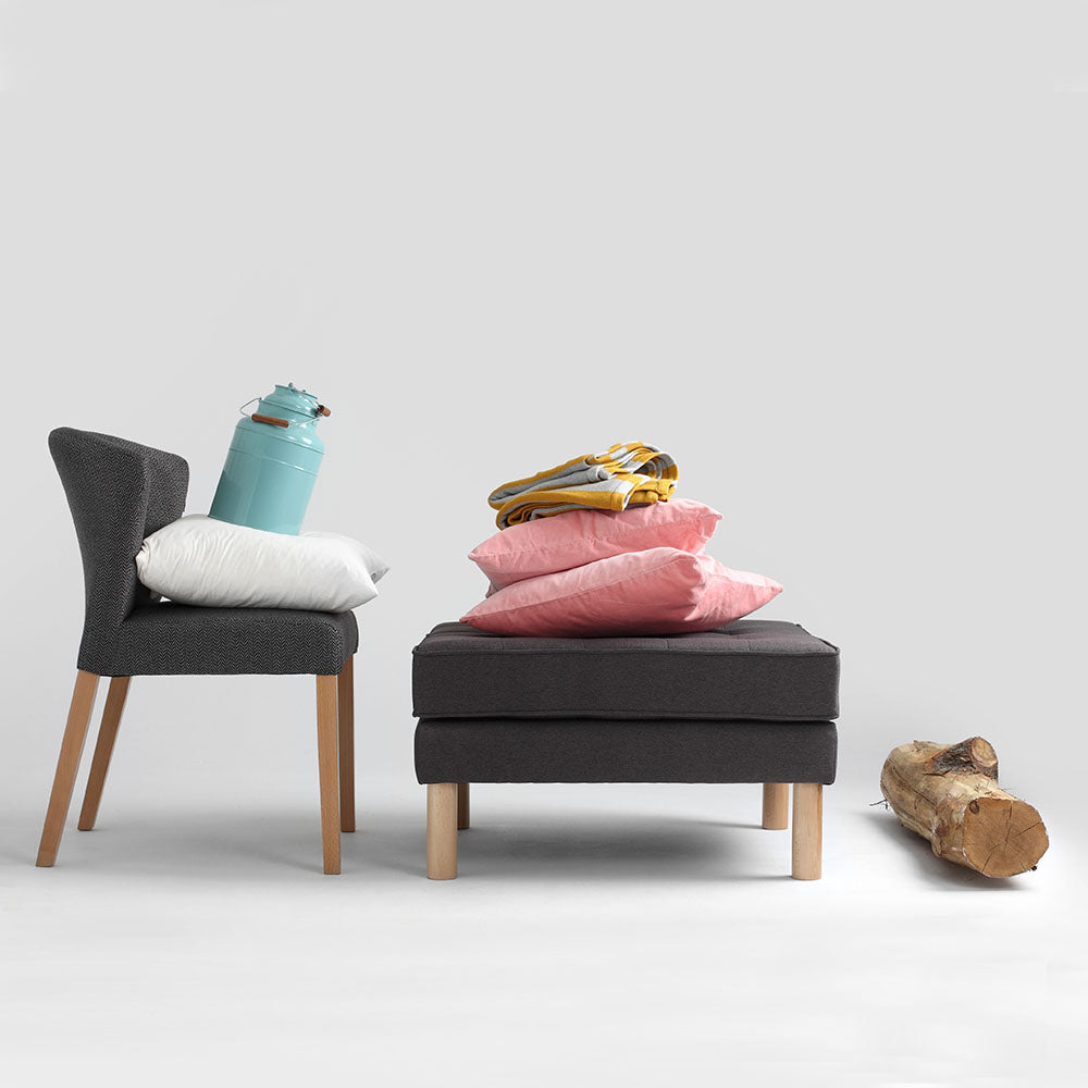 TOPIC WOOD Pouffe Graphite