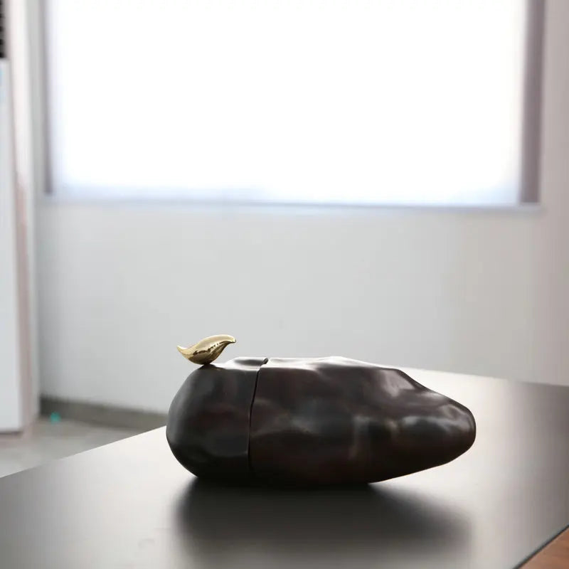 Fermalibro nordico creativo di roccia