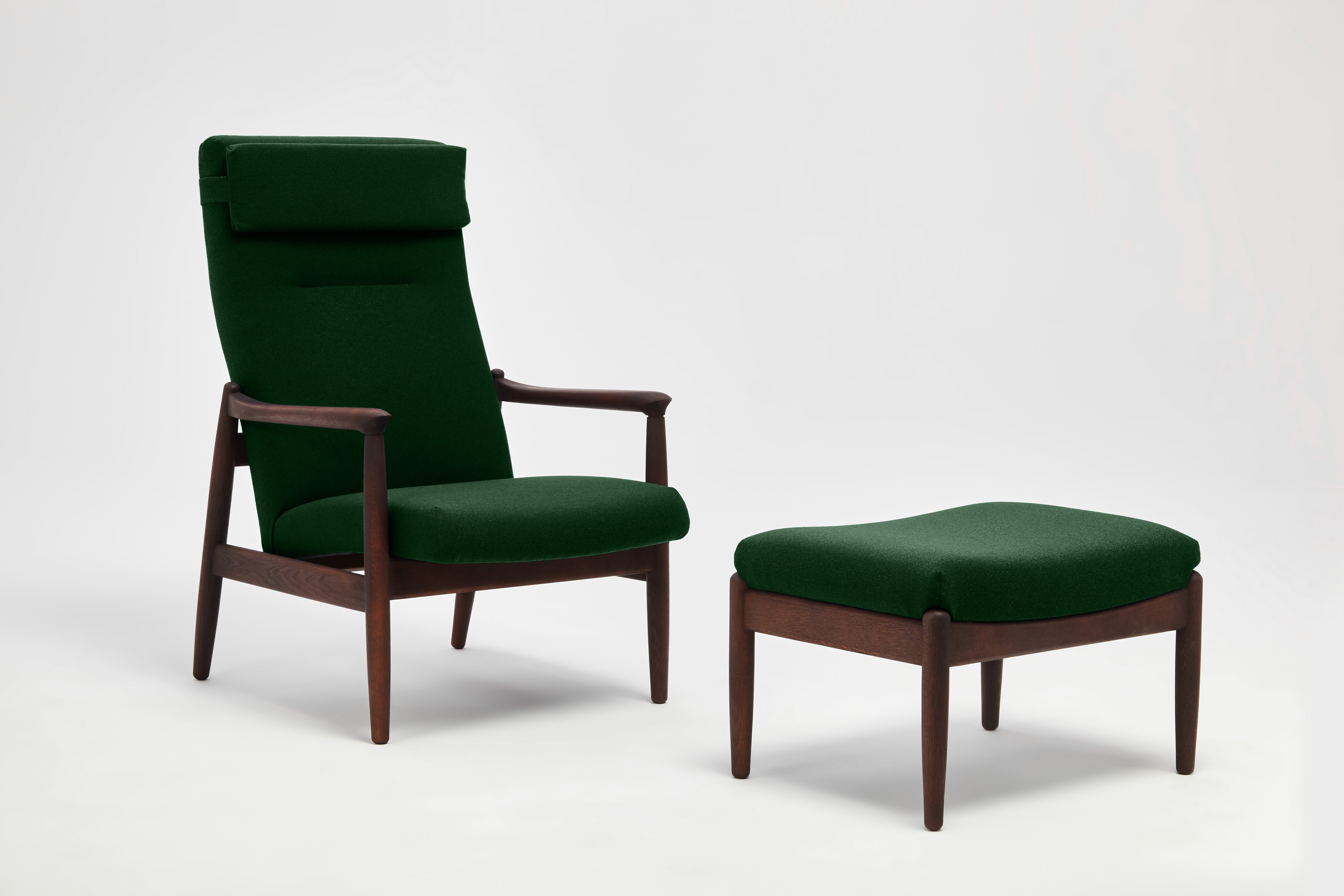 H64 Poltrona Highback con poggiapiedi