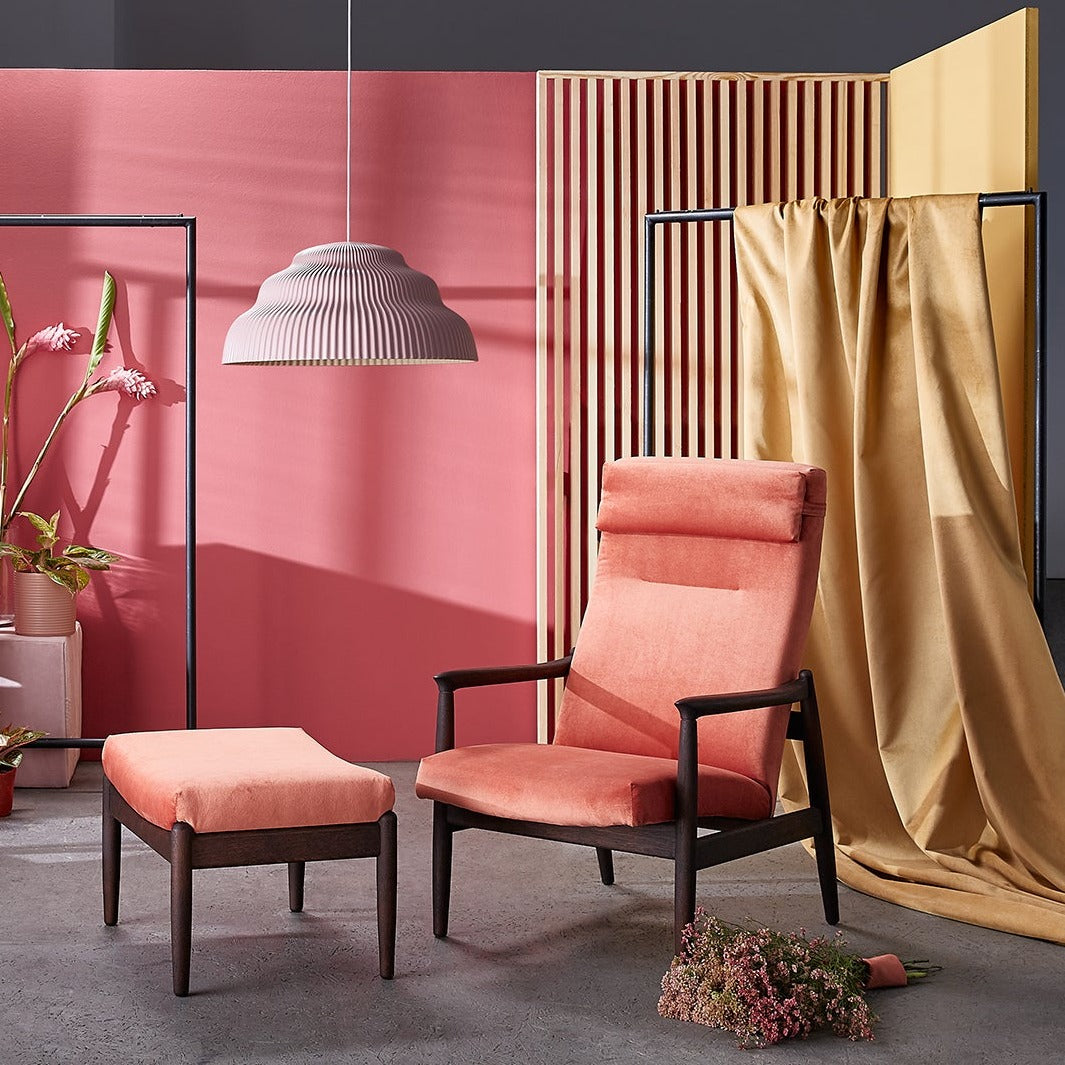 H64 Poltrona Highback con poggiapiedi