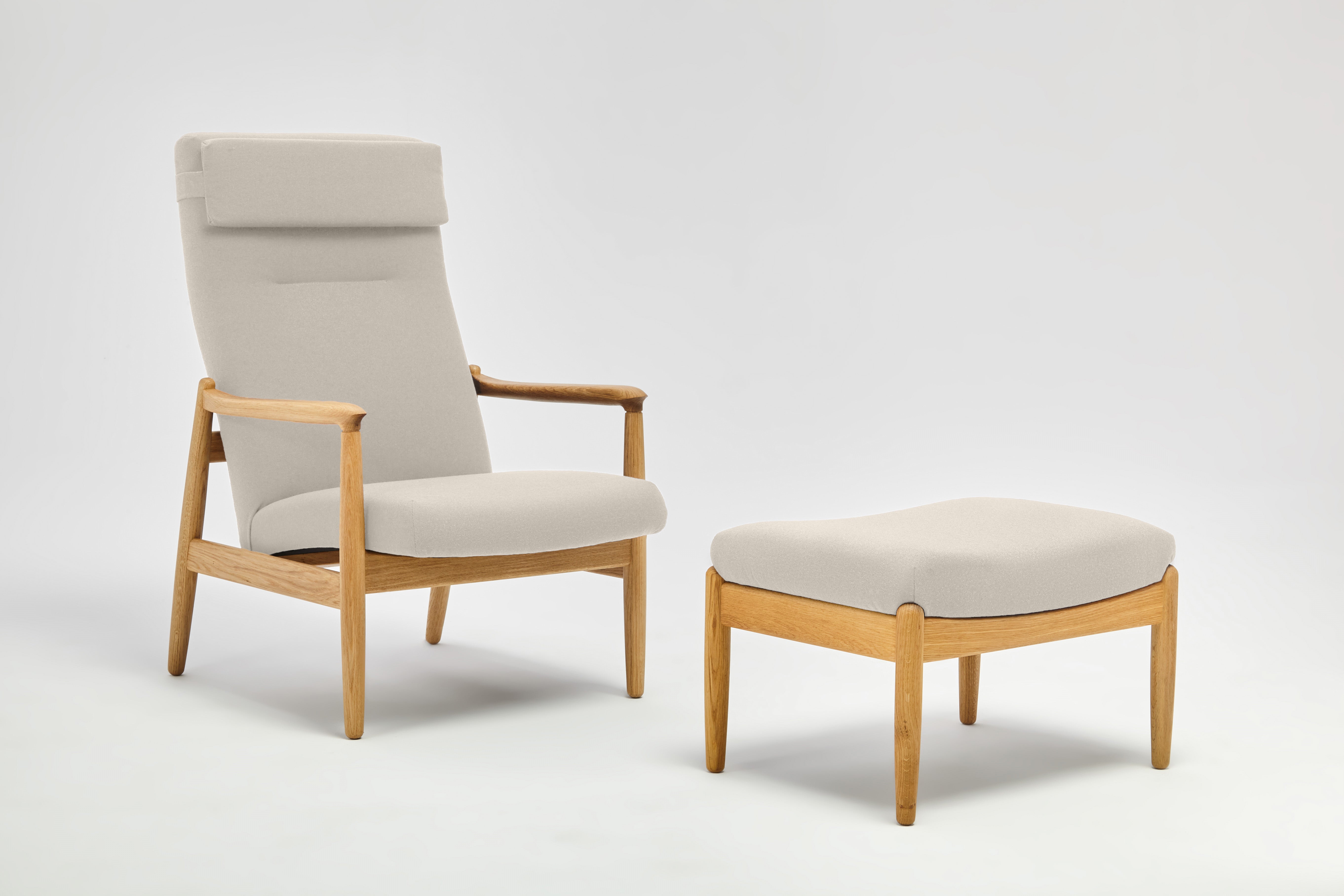 H64 Poltrona Highback con poggiapiedi