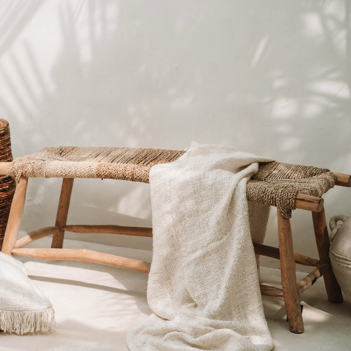 THE PORTO Bench natural, interior view