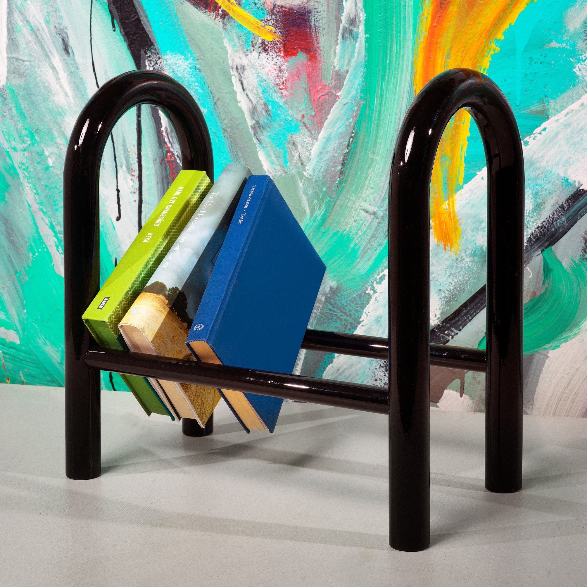 READING HORSE Bookends black oak