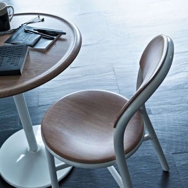 PIPE Chair white frame colour, wooden beech seat and back