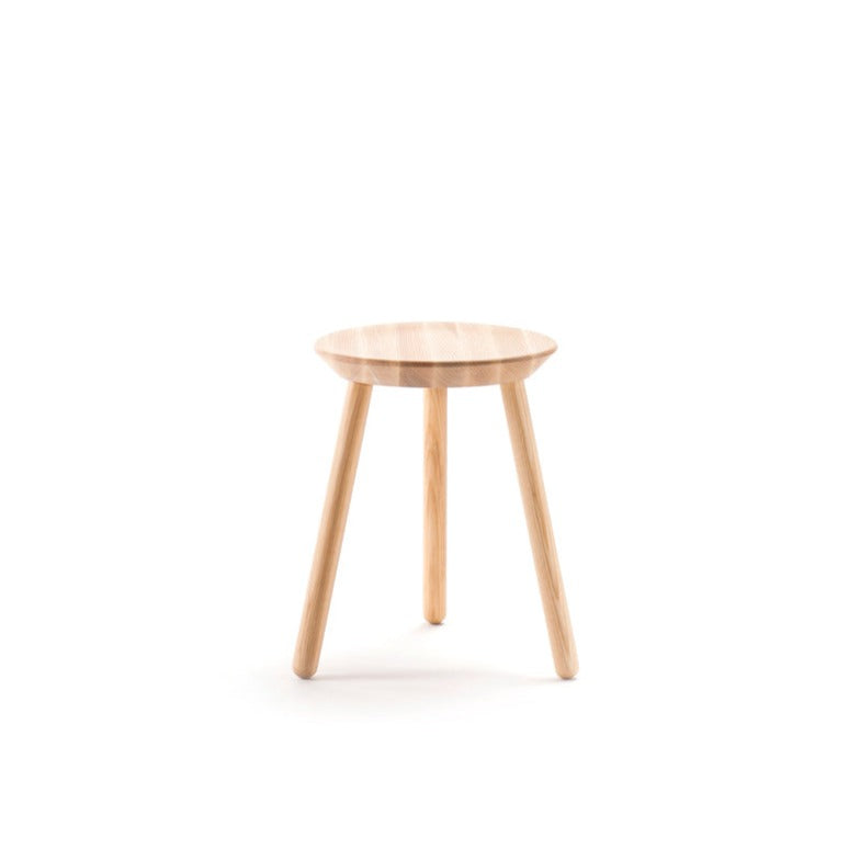 NAЇVE Stool-natural ash front view