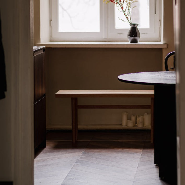 QUBANC Bench 105 natural oak interior view