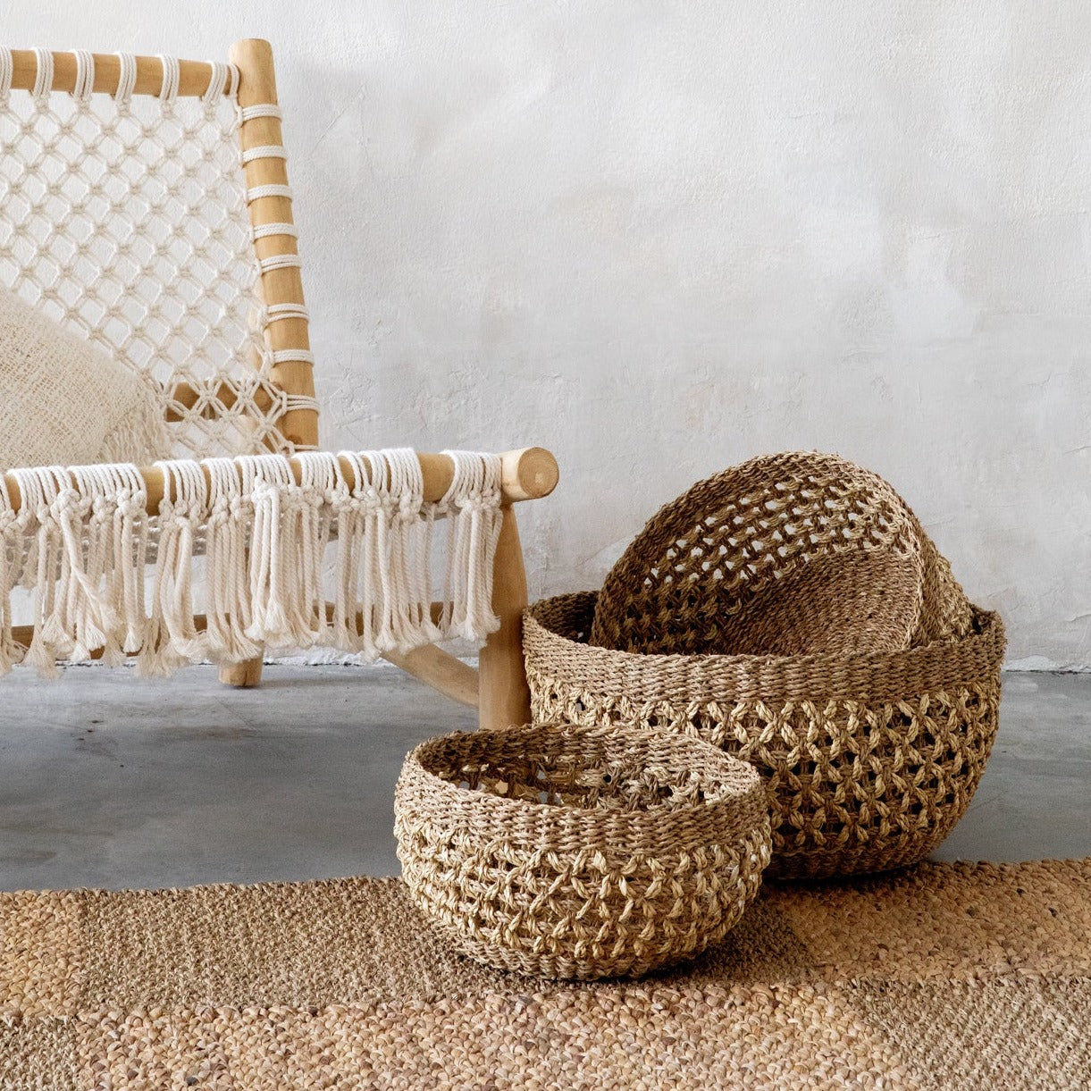 THE PADDLE FIELD Runner 280x175 interior view with baskets and chair