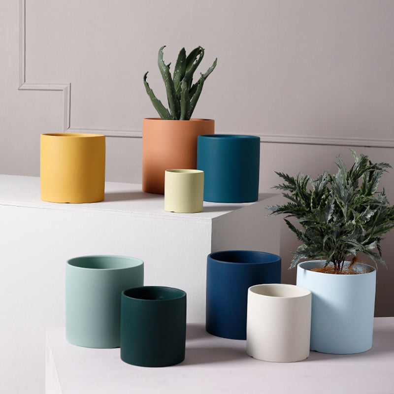 Vasi da fiori in ceramica colorata in stile nordico