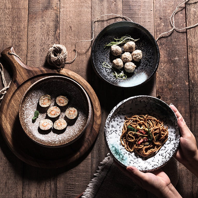 Piatto in ceramica di alta qualità a forma di ostrica