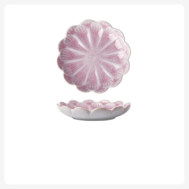 Piatto in ceramica a forma di fiore