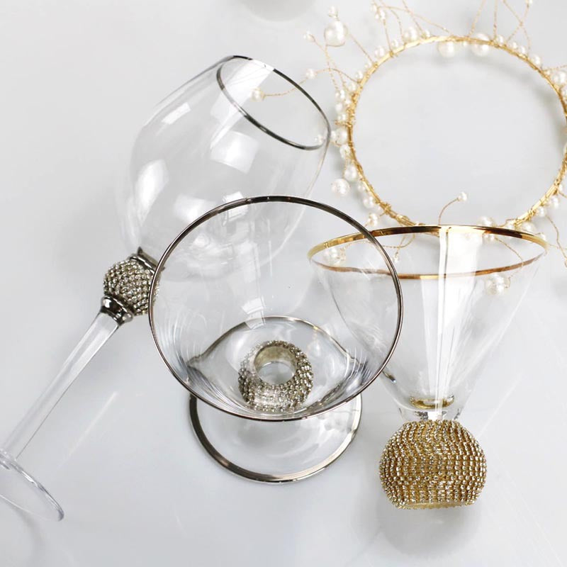 Bicchiere creativo con bordo d'oro