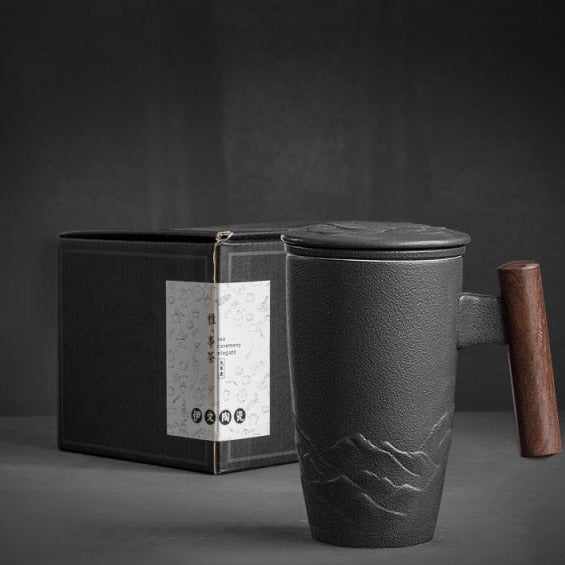 Tazza da caffè retrò in ceramica con manico in legno