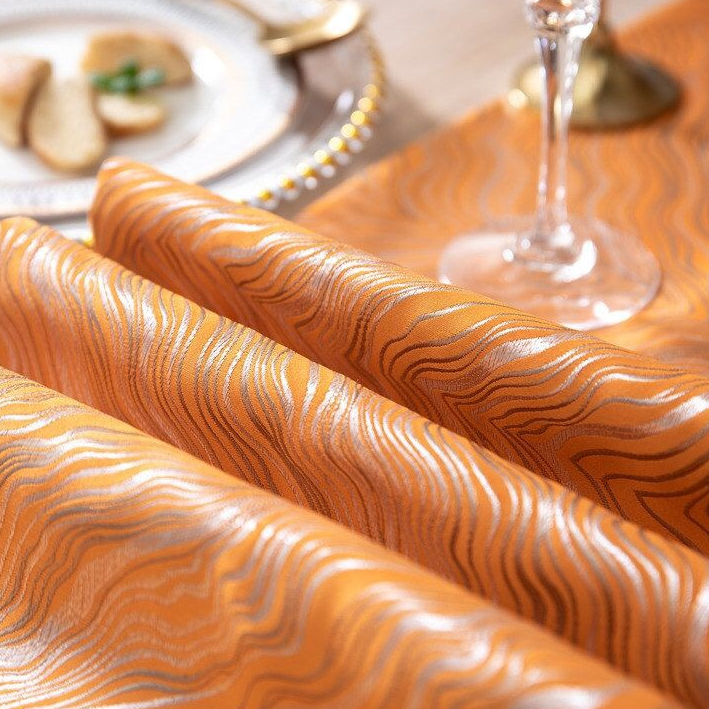 Runner da tavola moderni in raso dorato