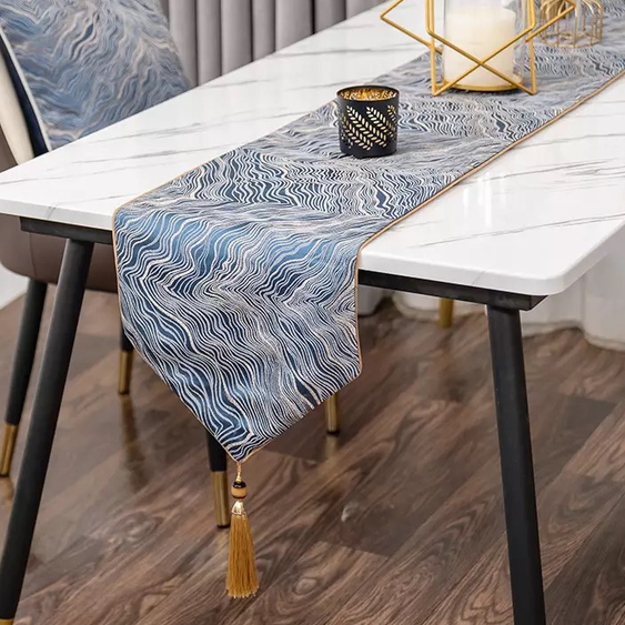 Runner da tavola moderni in raso dorato