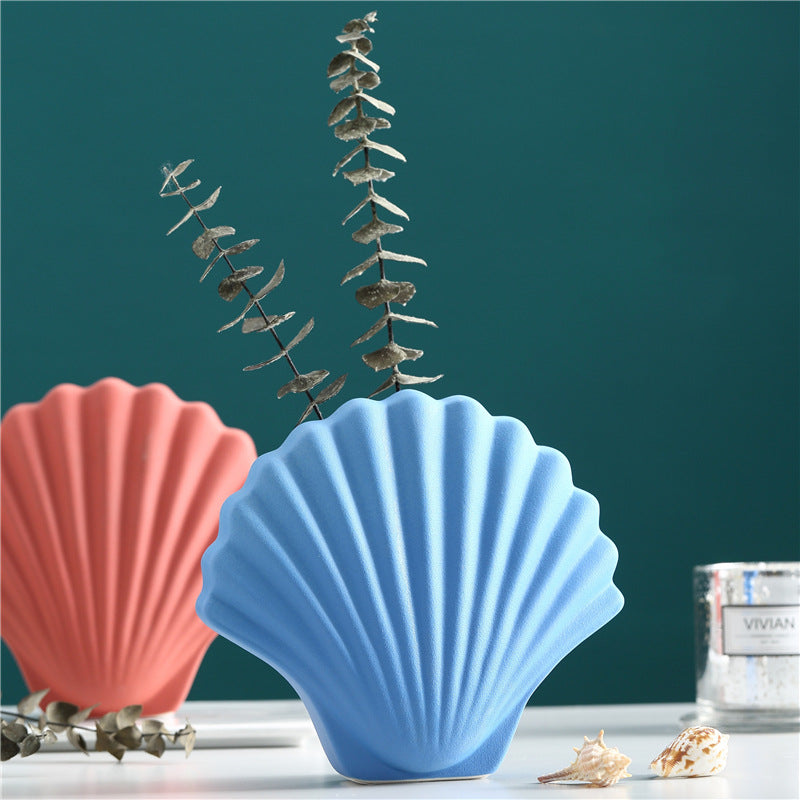 Vaso conchiglia in ceramica arte astratta
