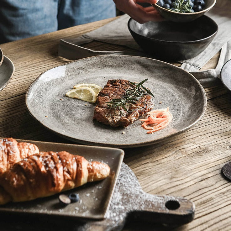 Piatto da pranzo in ceramica giapponese