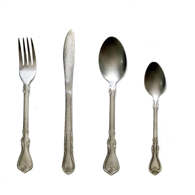 Set di stoviglie retrò in acciaio inox