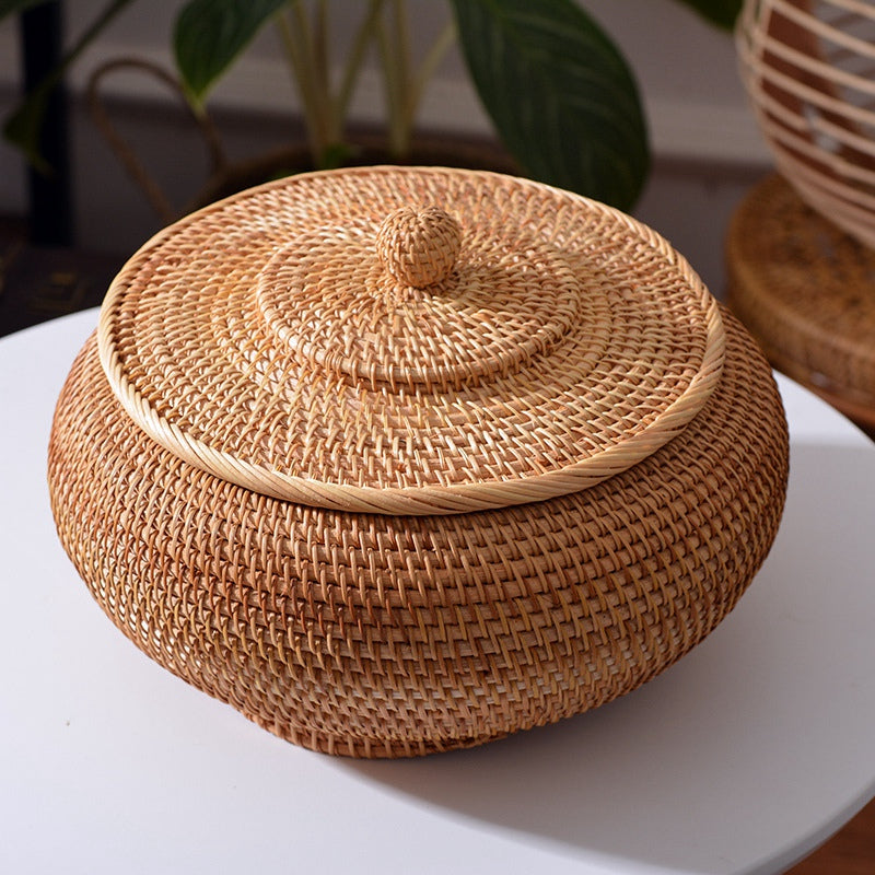 Scatole rotonde in rattan con coperchio intrecciate a mano