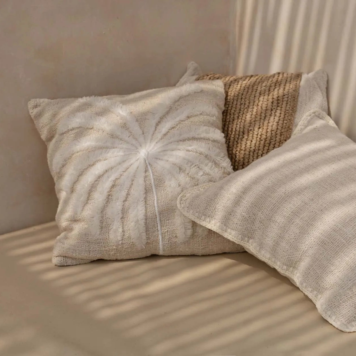 THE ISLA PALM Cushion Cover - Natural White Interior