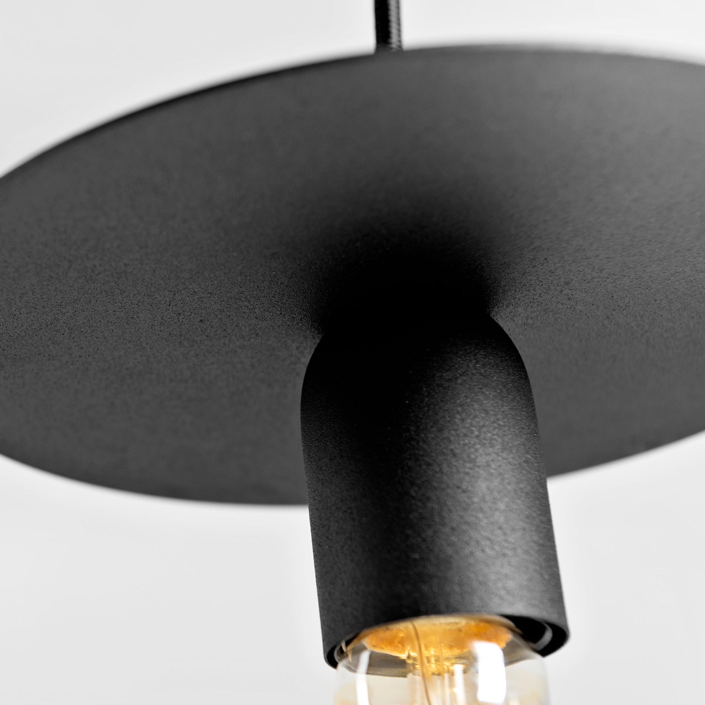 SKIVAS Hanging Lamp Black Close View