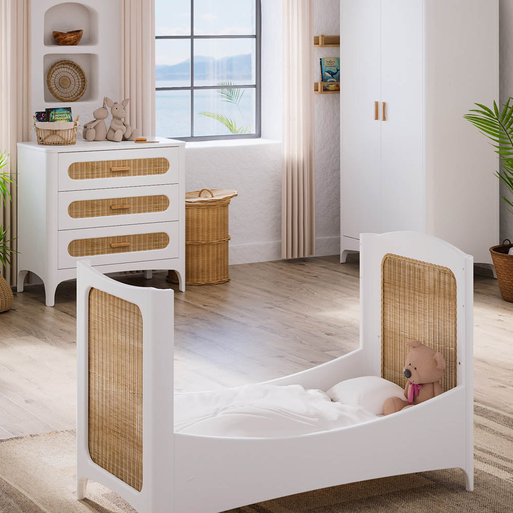 Children's room with a NEREIDES Chest of Drawers - Neige