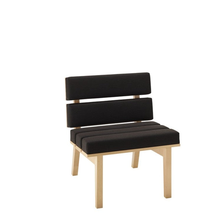 KAMON LOUNGE Bench upholstery black, natural frame, front view