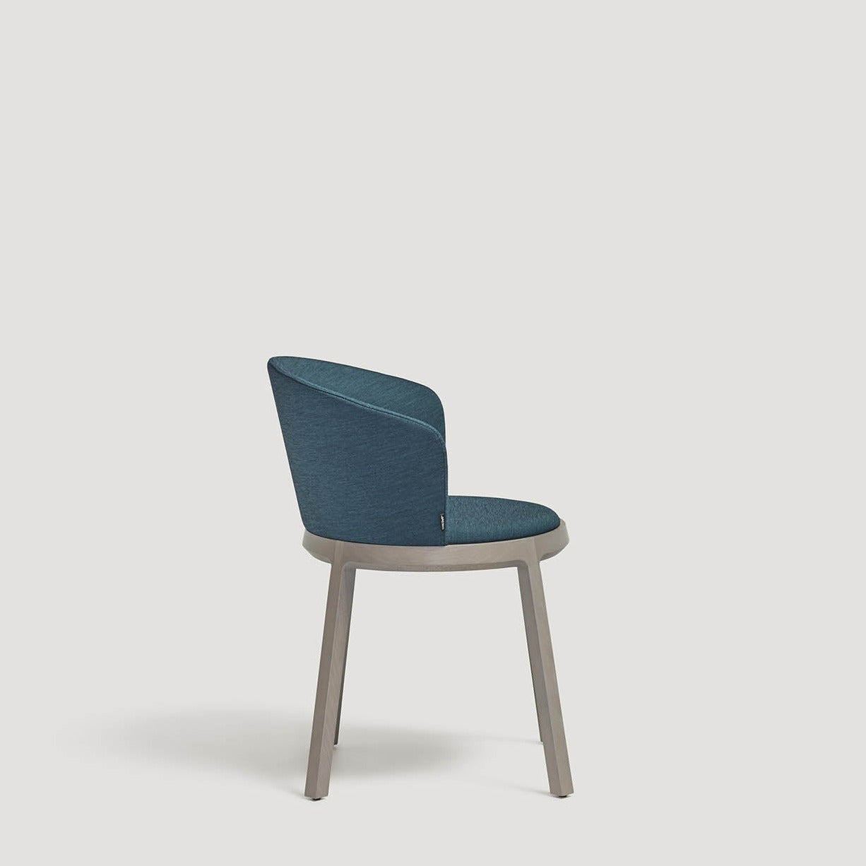 SILLA ARO Chair side view, grey base, upholstered backrest