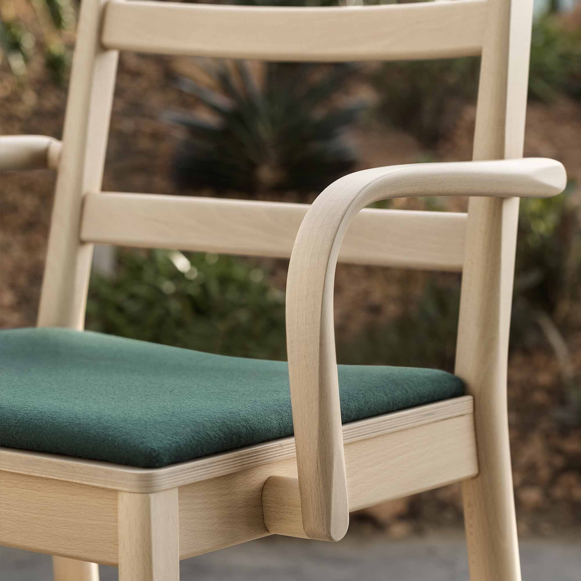 JULIE IMB Armchair beech base, green seat,outdoor look