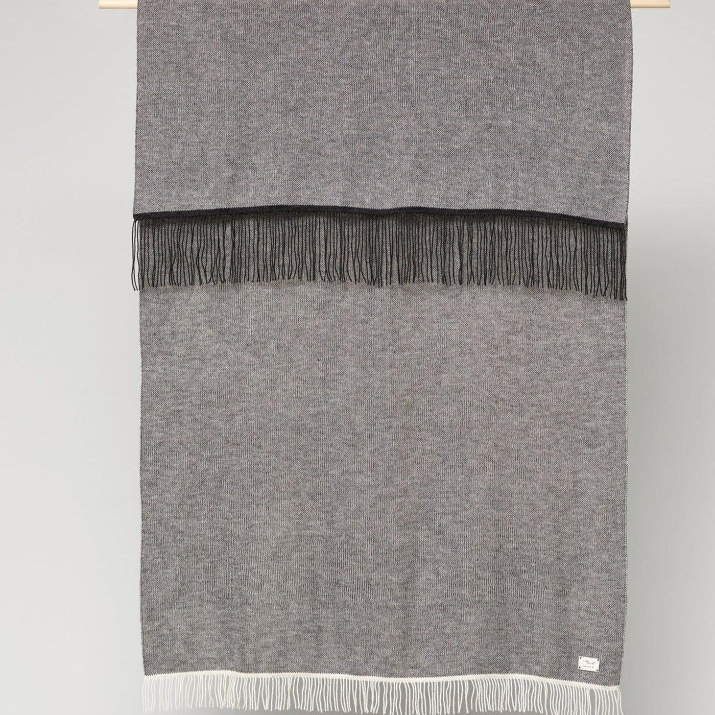 AYMARA Plaids grey with tassels black and white-front view