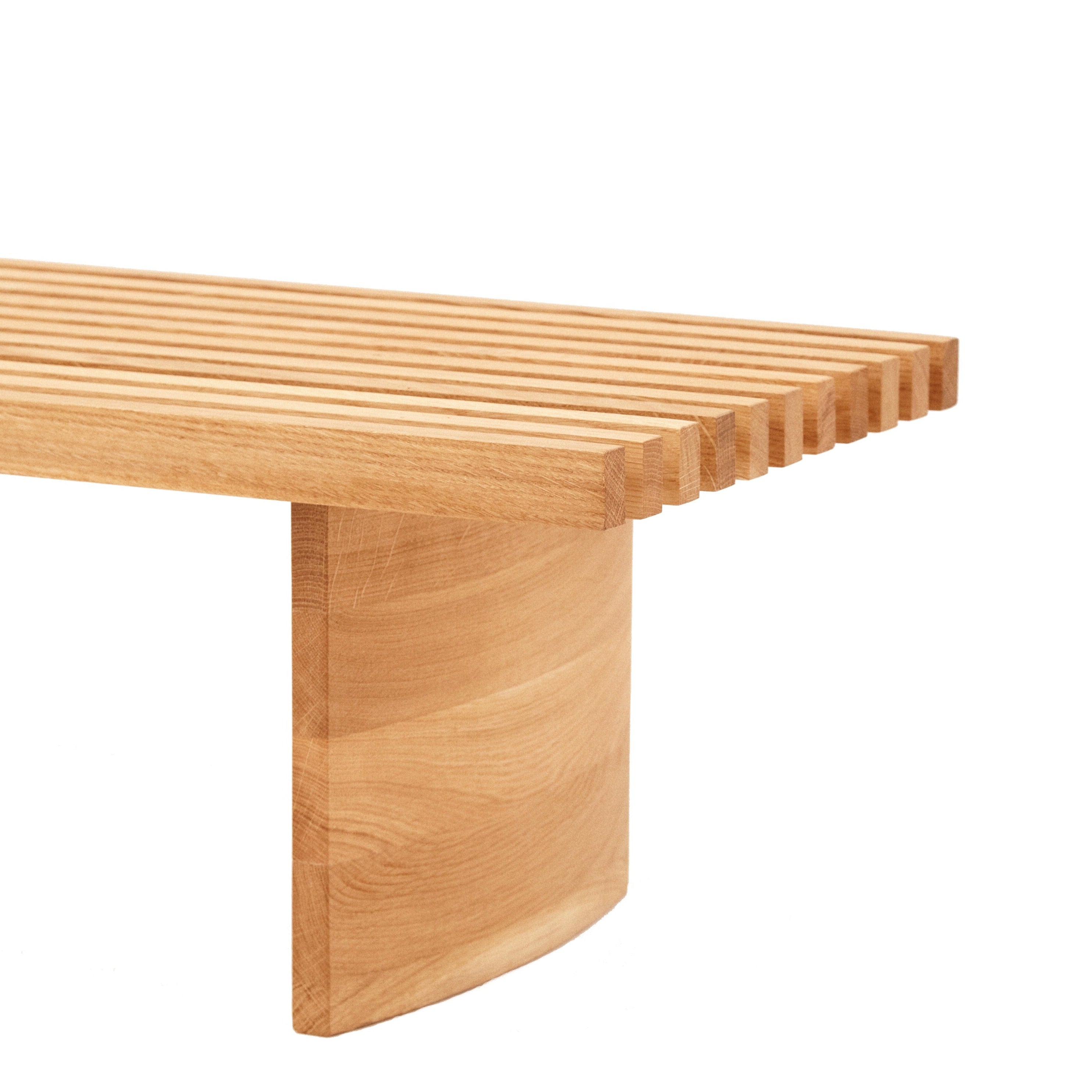 QUBANC Bench Oak-Natural-side view white background