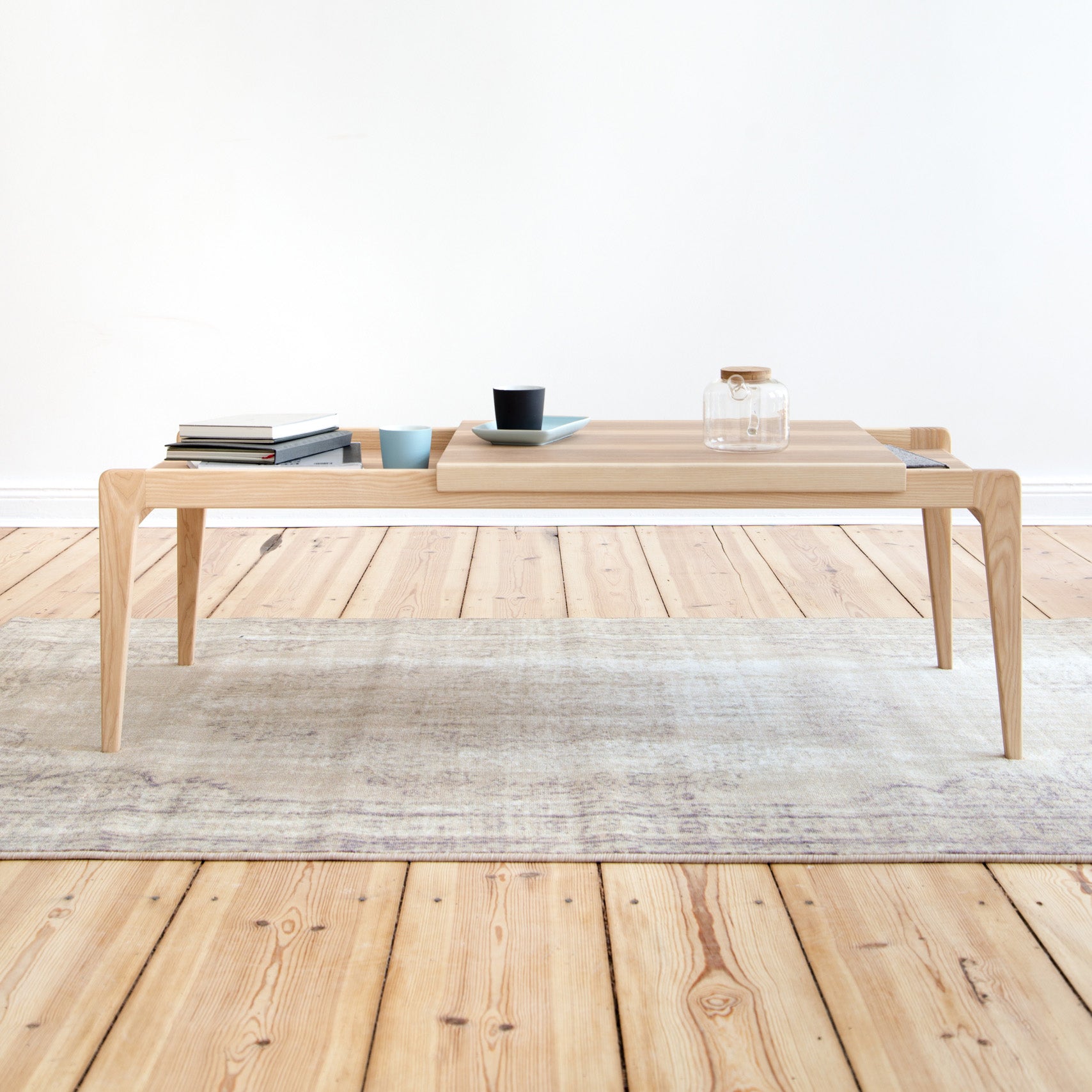 1378 COFFEE Table side view, natural ash