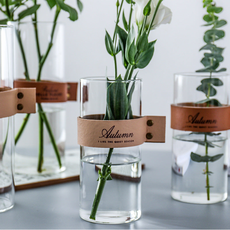 Vaso di vetro trasparente nordico per fiori