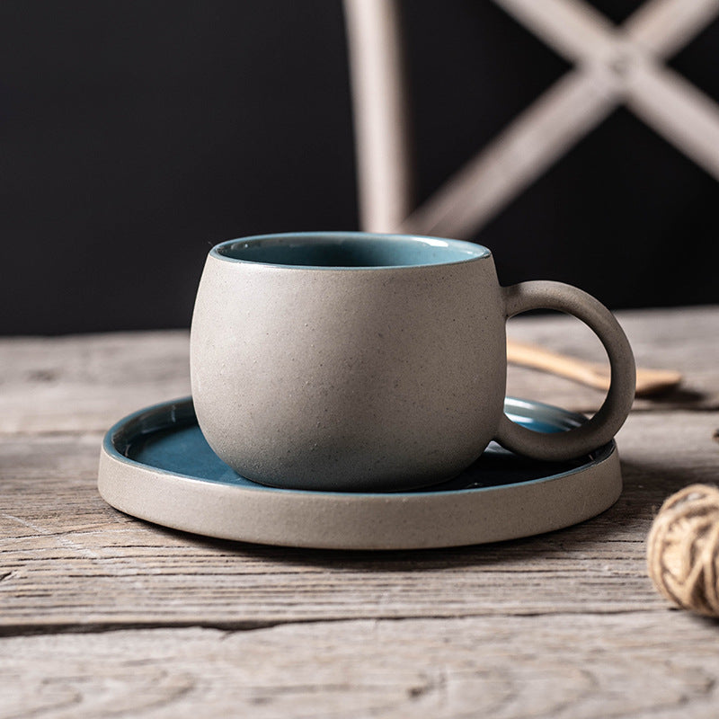 Tazza da caffè in ceramica con piattino Latte